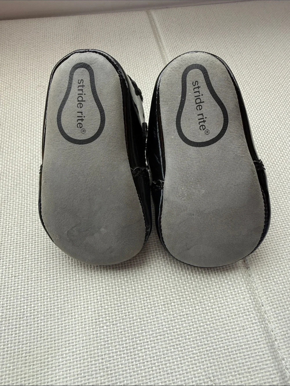 Baby Black Patent Mary Jane Shoes with Flower Accent Size 3 infant
